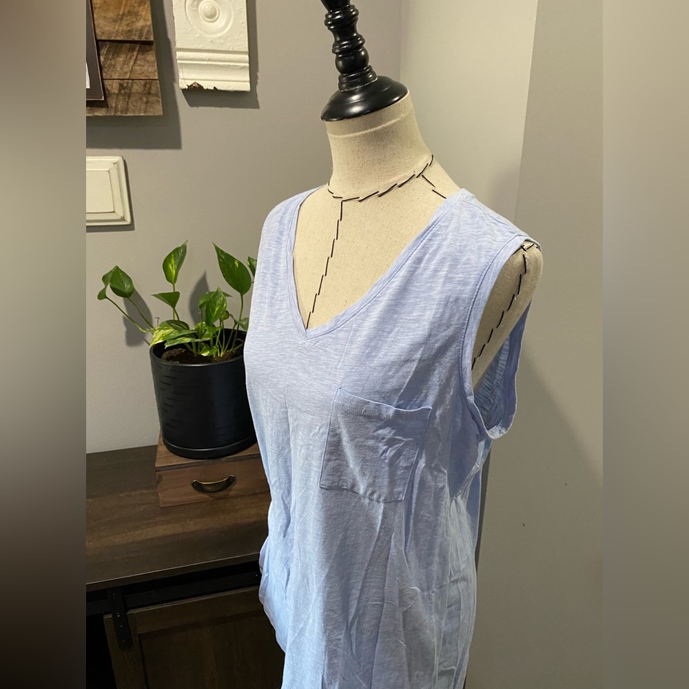 Eddie Bauer tank in blue. Women’s size XL